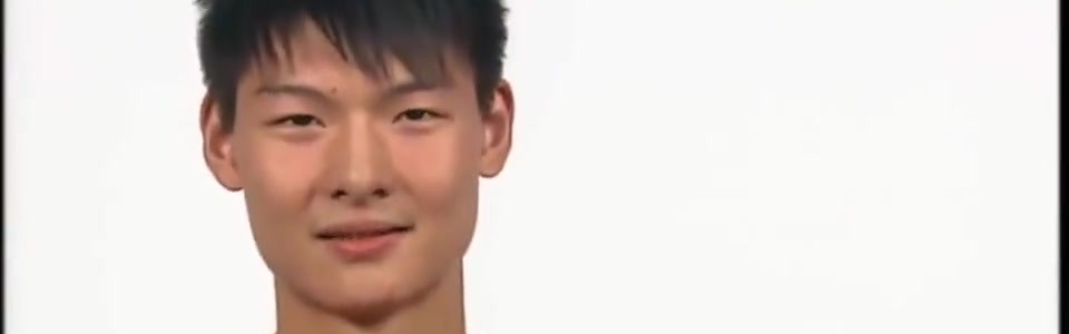 j9九游真人游戏第一品牌登录入口耐克巅峰赛最强中国球员！王哲林12年砍19分8板2帽率队击败美国队